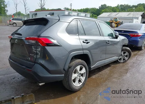 2020 Toyota Rav4 Xle z USA, uszkodzony, nr VIN 2T3W1RFV4LC040257